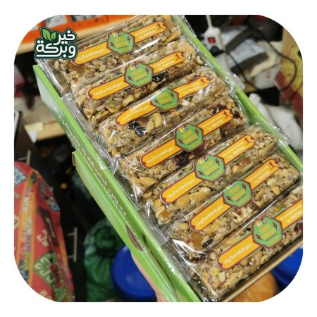 NFC بارز الطاقة مع دبس التمر والفول السوداني وخليط المكسرات والتوتيات والبذور بدون سكر (علبة عدد 21)